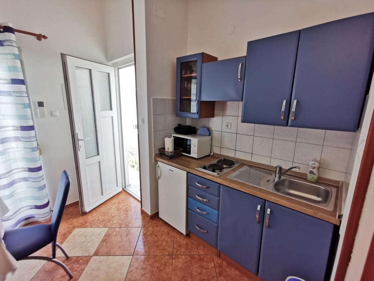 Studio Apartments Jasminka Selce Eksteriør billede